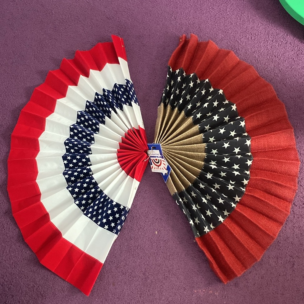 NWT Patriotic Flag Bunting of red white and blue